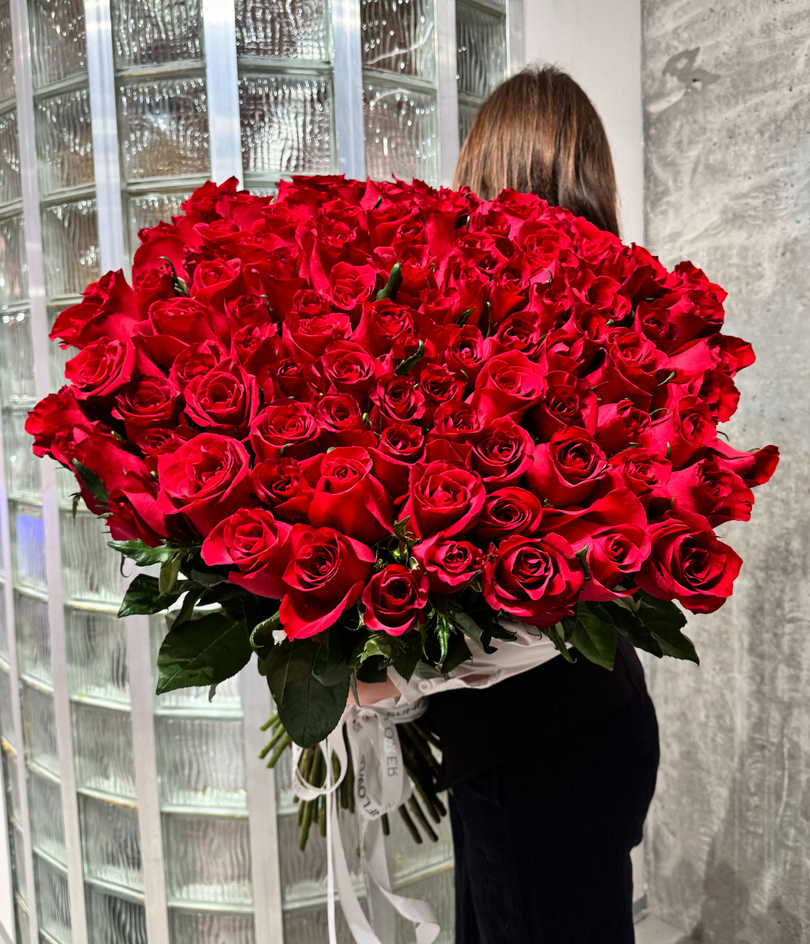 Троянда  Ever Red (80 см)
