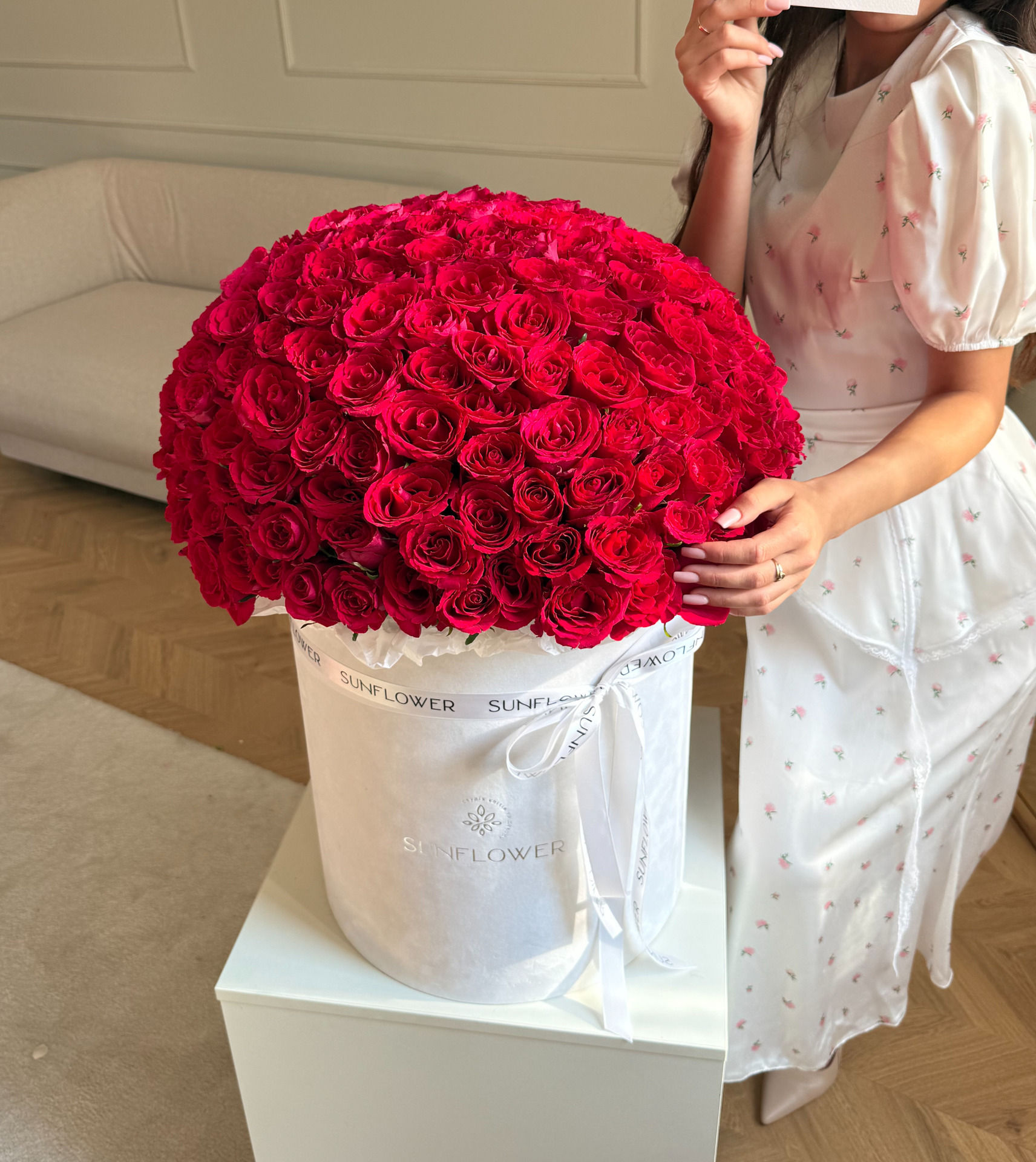 Red Roses in a Box