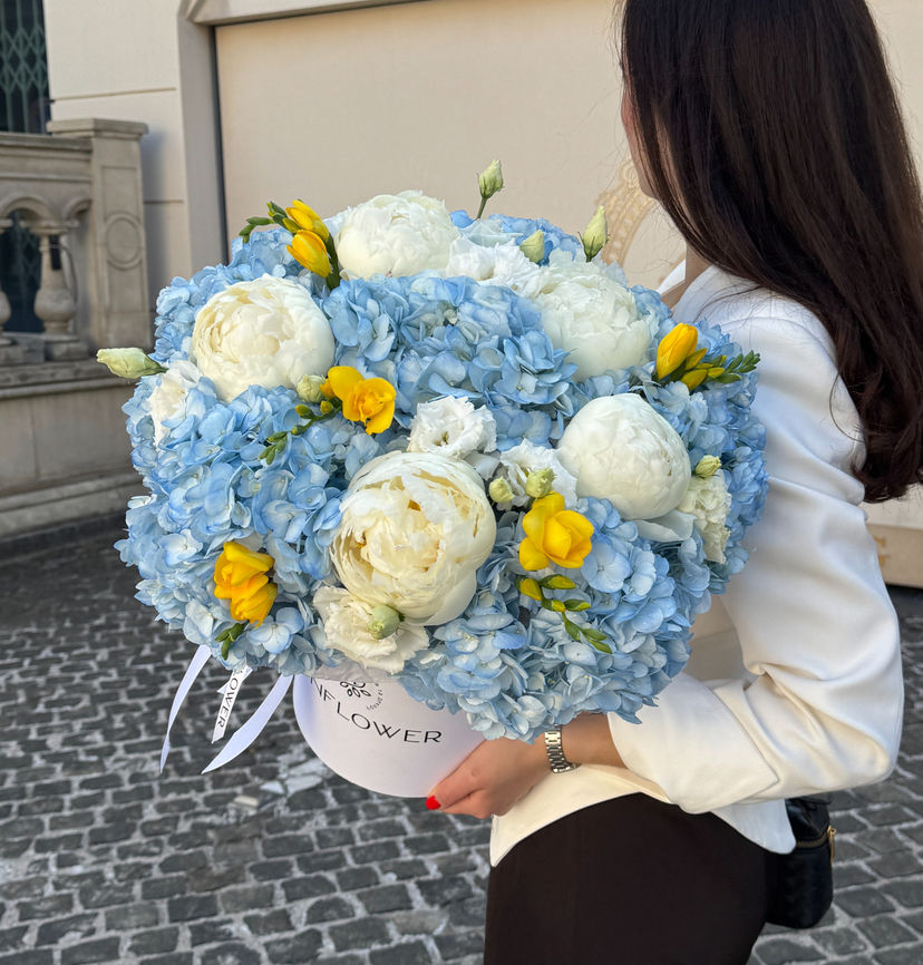 Hydrangea, Peony & Freesia Flower Box