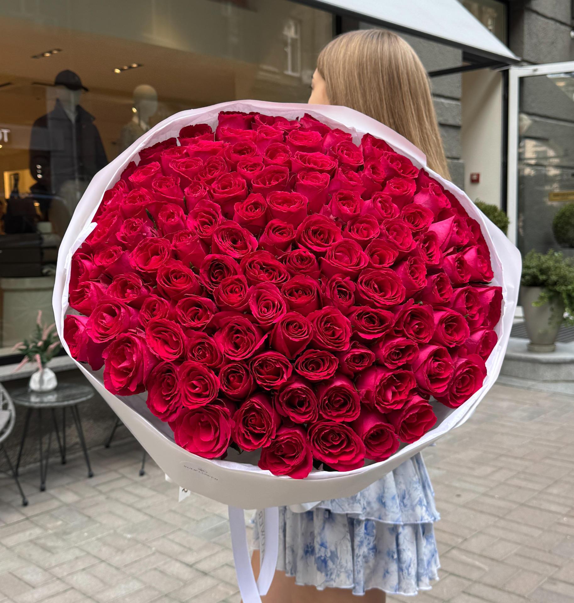 Троянда Madam Cerise (70 см)