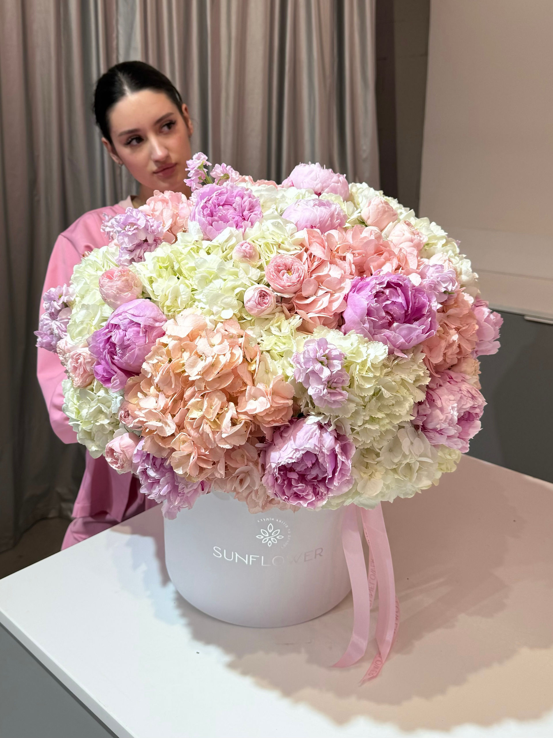 Box S with peonies and hydrangeas