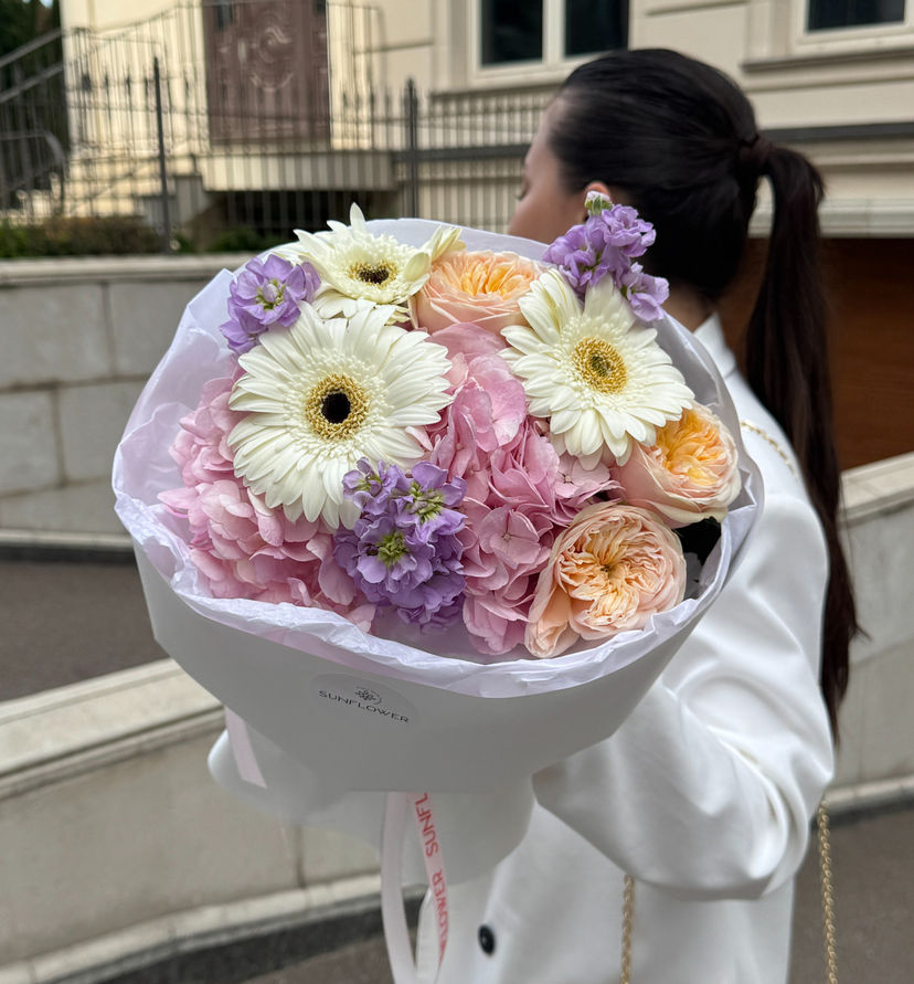 Pastel Bouquet with S Hydrangea & Gerberas