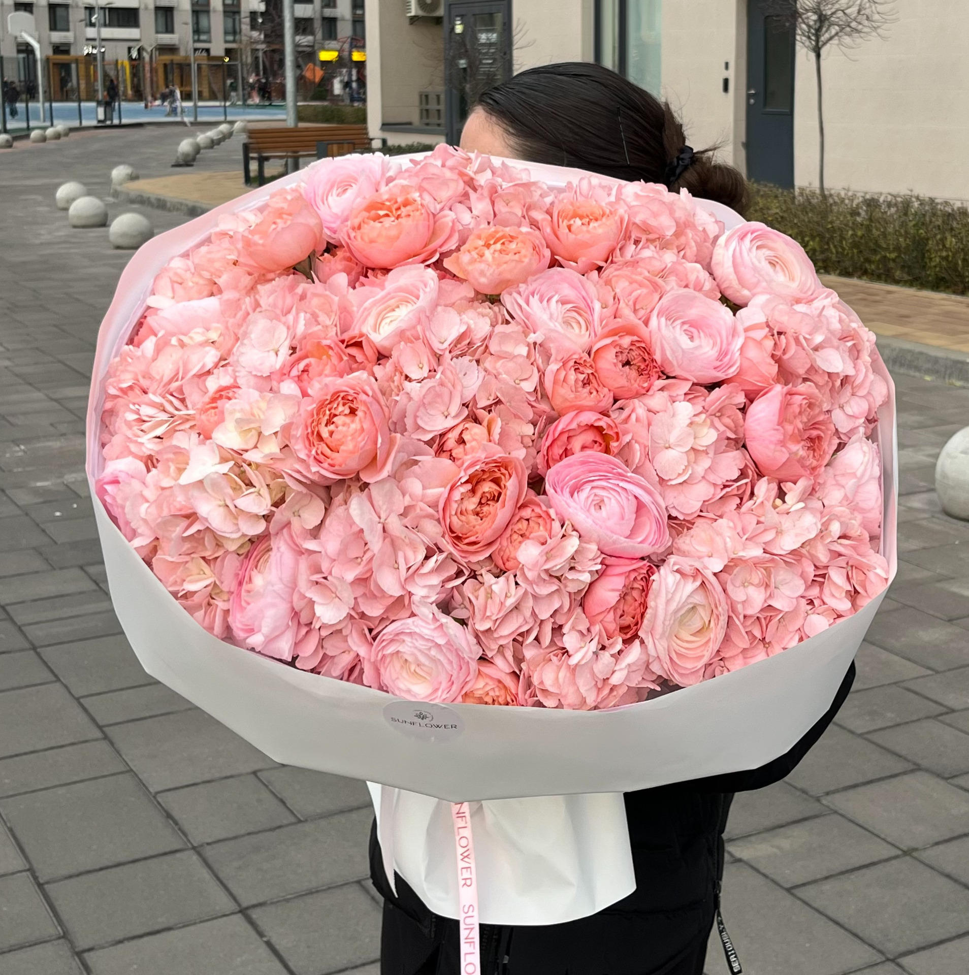 Bouquet L in pink and peach shades