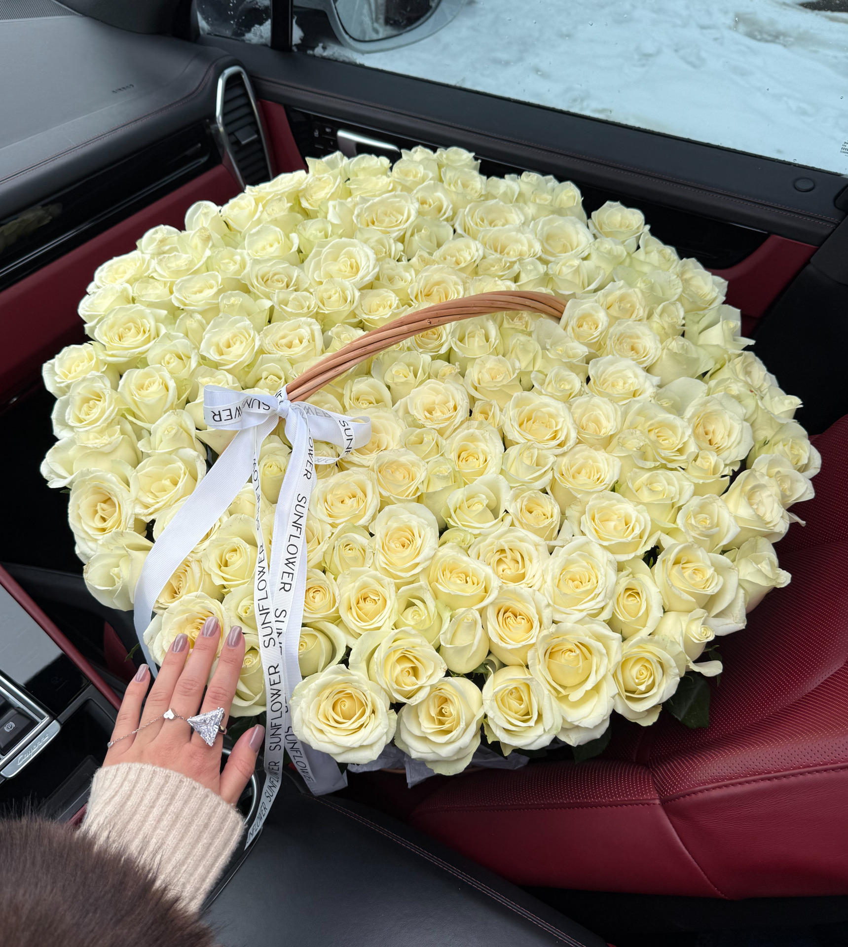 Snowstorm Luxury Basket