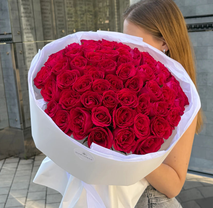 Bouquet of Red Roses
