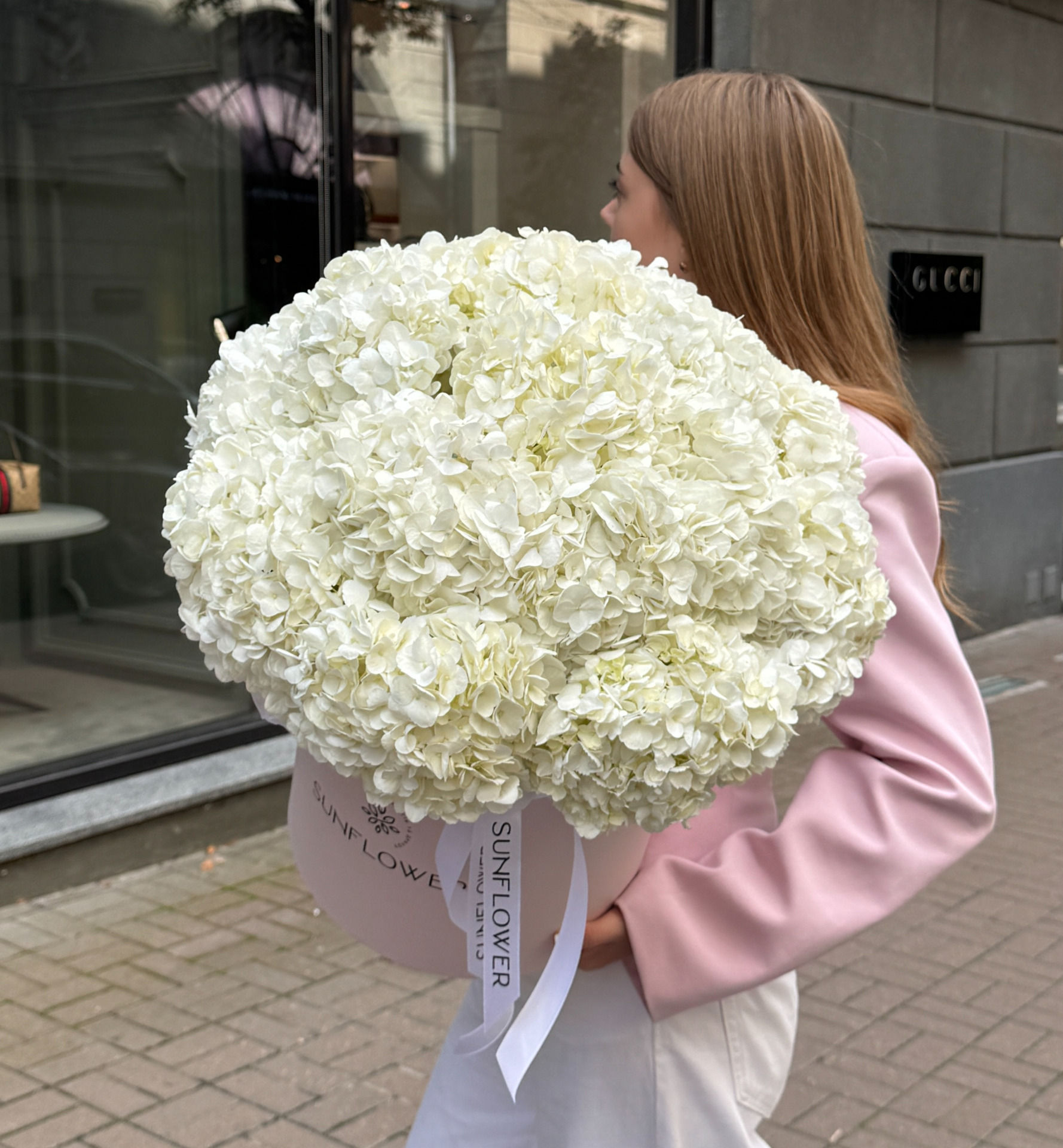 15 White Hydrangeas in a Box