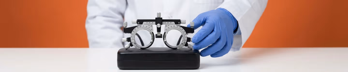 Evaluating the Universal Trial Frame for Clinical Refraction