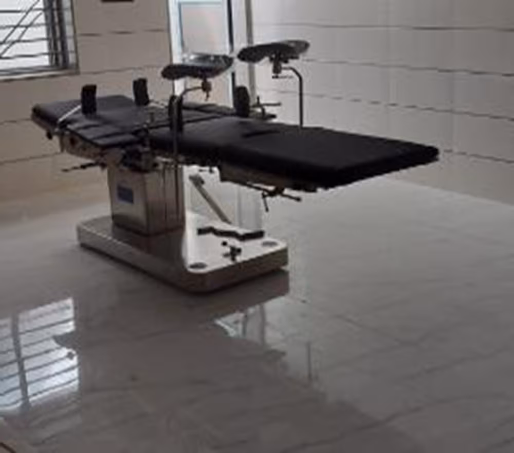 Ventek Delite Hydraulic C-Arm Table SS 304 with Ortho Attachment