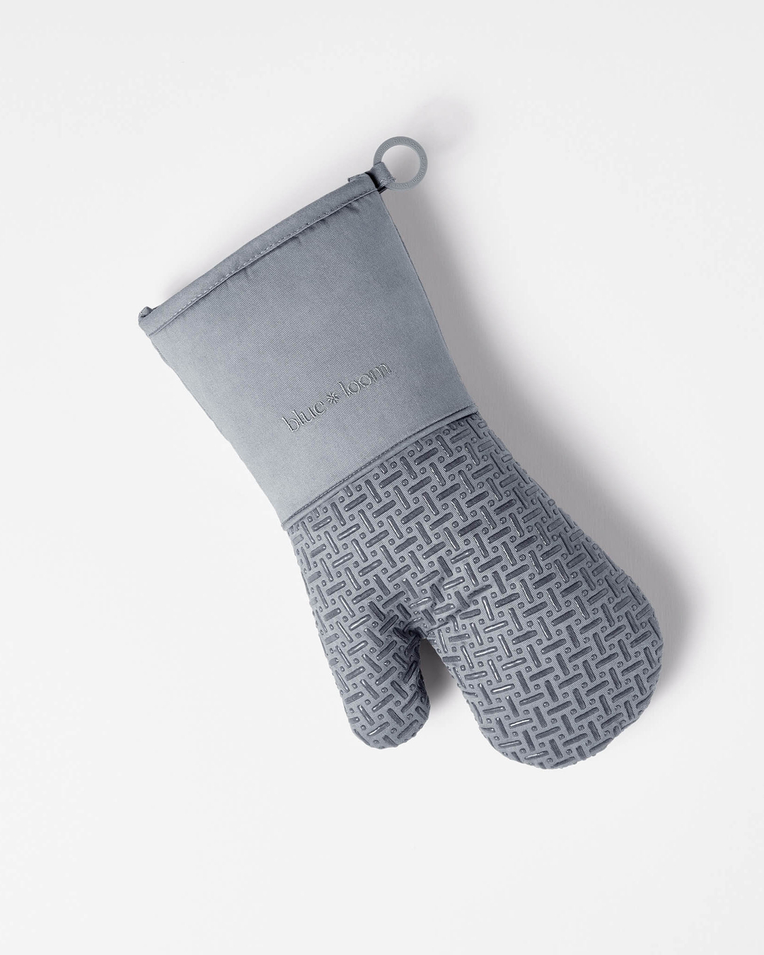 Finn Silicone Oven Mitt in Charcoal