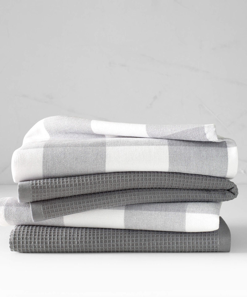 Jackson Plaid Waffle Weave Kitchen Towel Set of 4 in Ash Gray