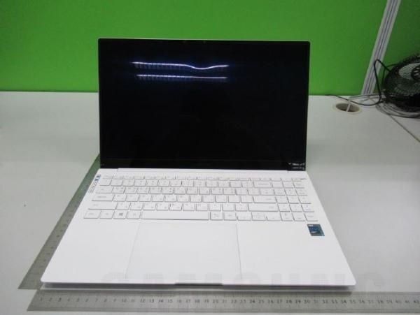 Samsung Galaxy Book Pro 360 laptop real machine exposure: equipped with 90Hz OLED screen, support S Pen