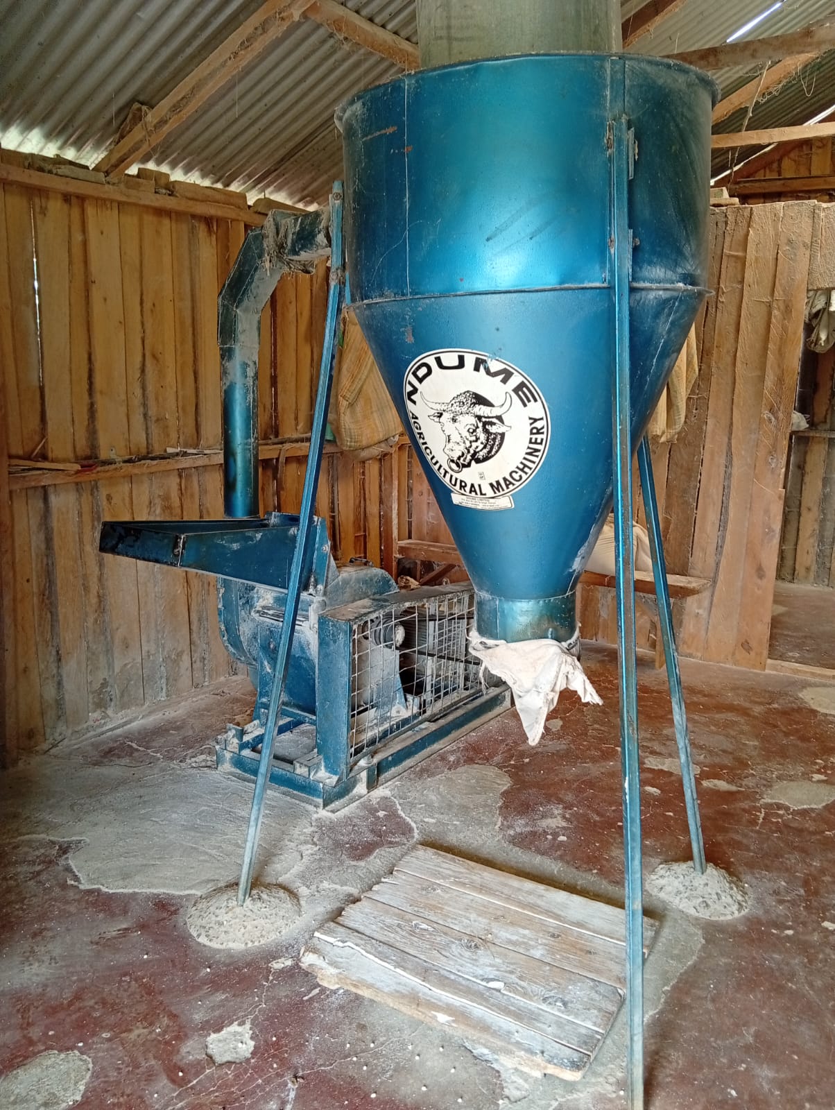 POSHO MILL AND MAIZE HAULER - 320000.00 KSh