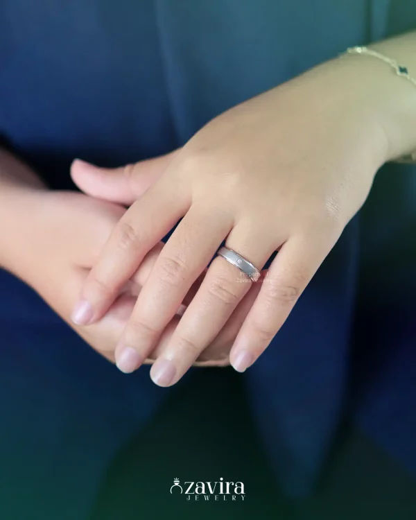 Cincin Kawin JN24-8 & JN24-20 — Klasik, Anggun, dan Penuh Arti