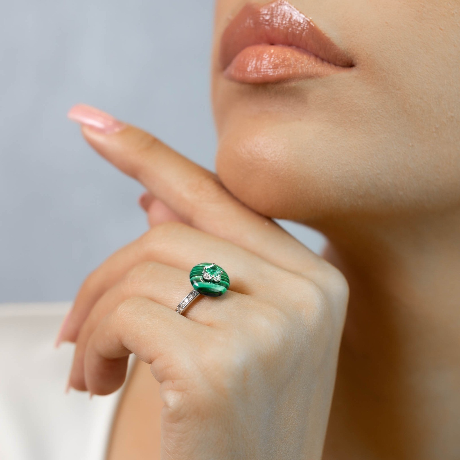  Inel Aur Alb 18K, Malachit 7ct, Smarald 0.25  ct, Diamante 0.62 ct 4