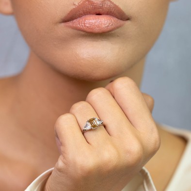  Inel Platina, Diamant  Fancy Brown Yellow 1.37 ct VVS2, Diamante Laterale 0.99 ct 2