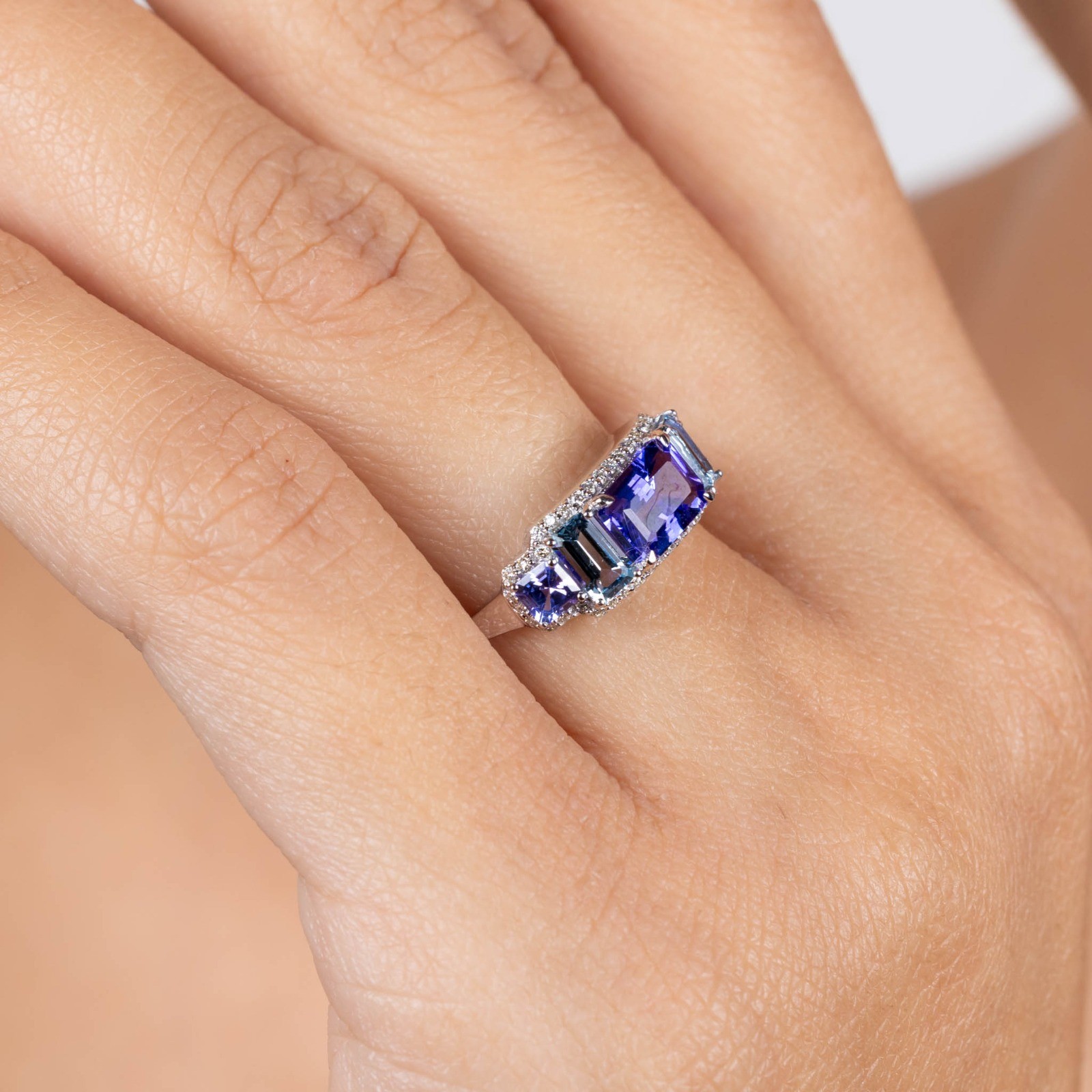  Inel Aur Alb 18K, Tanzanite 1.20 Ct, Aquamarine 0.51 Ct, Tanzanite 0.29 Ct,  Diamante 0.14 Ct 4