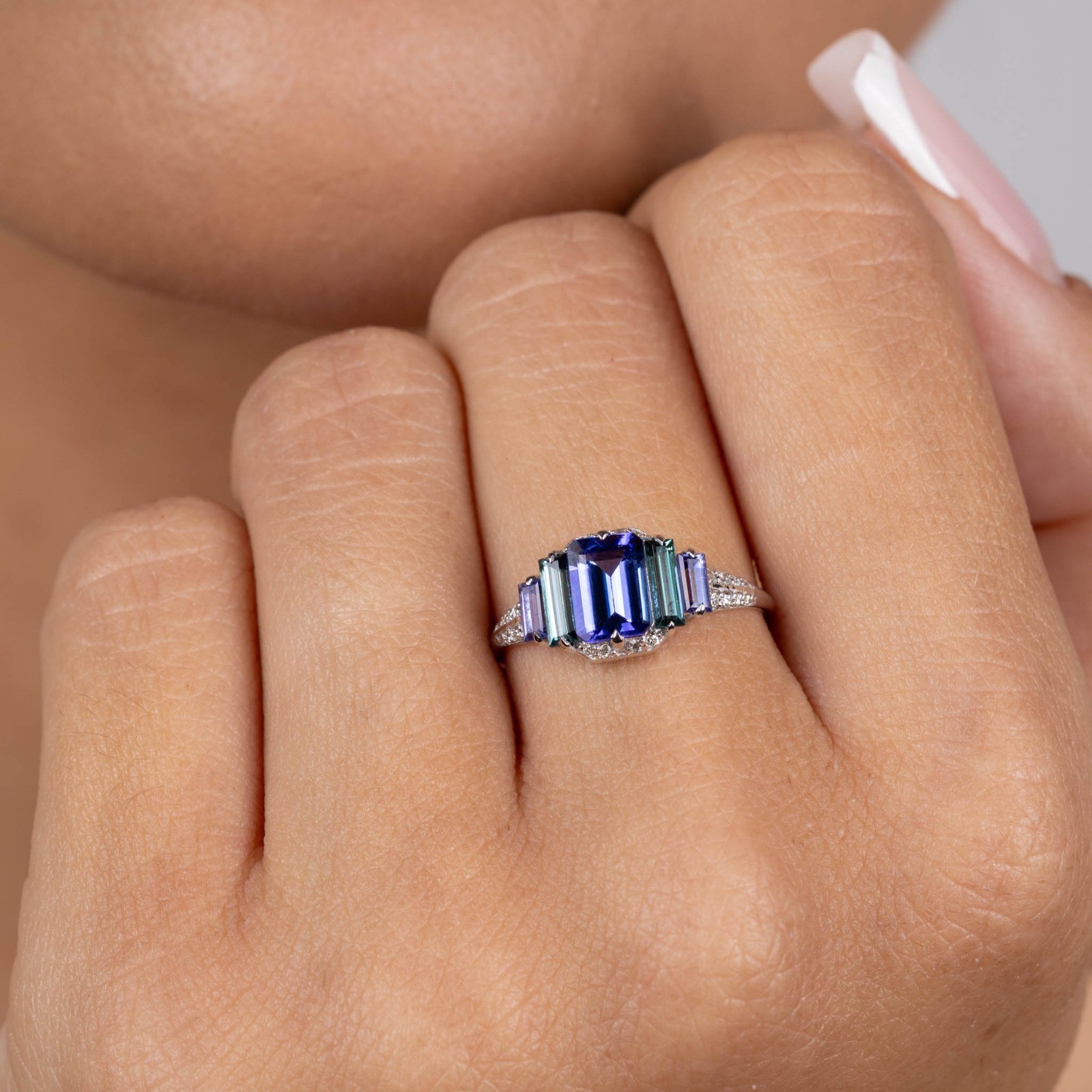  Inel Aur Alb 18K, Tanzanite 0.89 Ct, Turmalina Verde 0.40 Ct, Tanzanite 0.27 Ct, Diamante 0.12 Ct 2