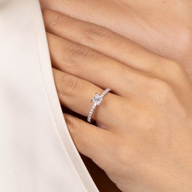  Inel Aur Alb 18K, Diamant Central 0.50 Ct D/VS1, Diamante Laterale 0.32 Ct 2