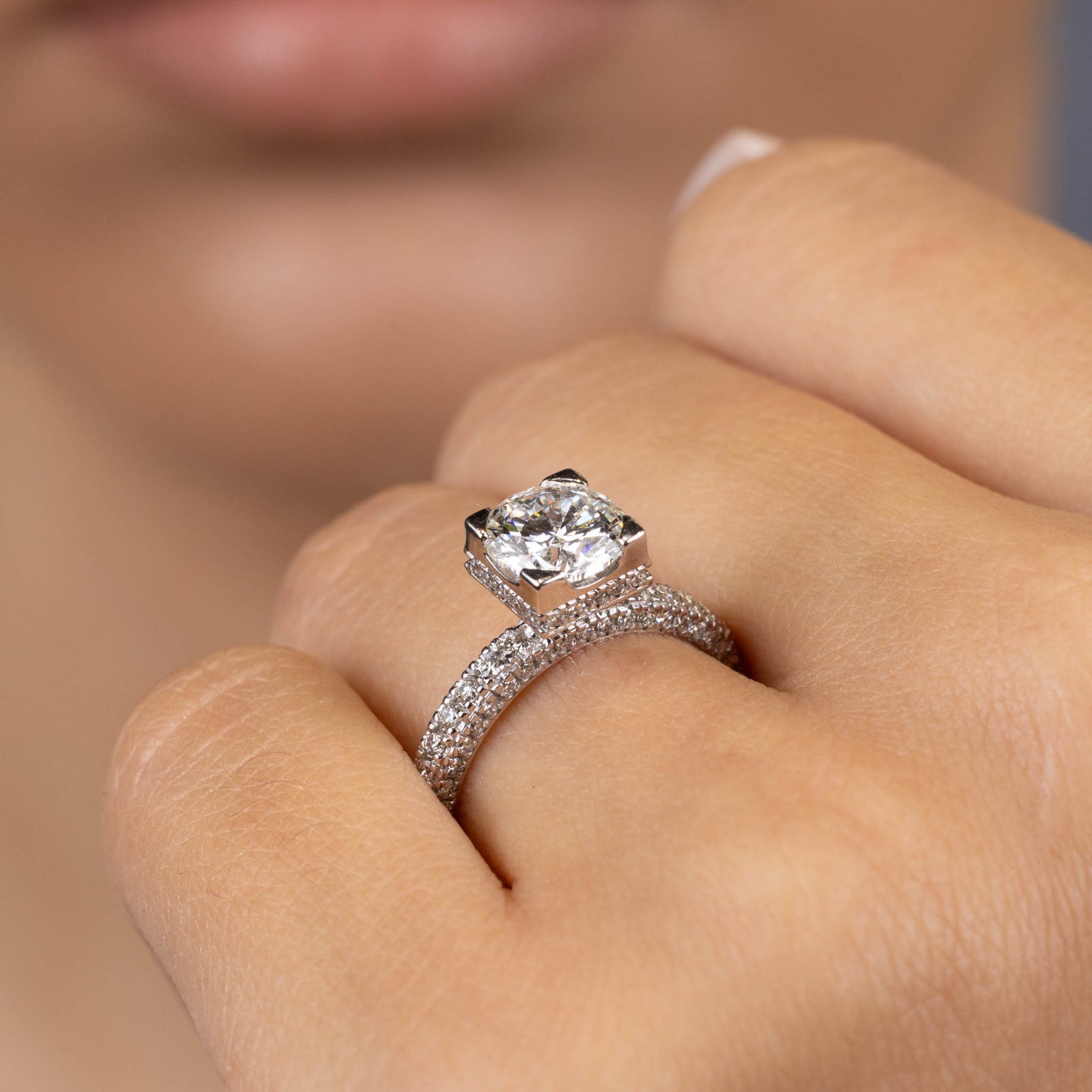  Inel Aur Alb 18k, Diamant Solitaire 1.50 Ct H/SI2, Diamante Laterale 0.75 Ct 2