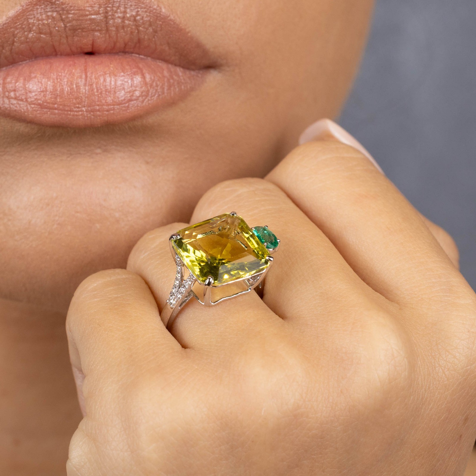  Inel Aur Alb 14K, Lemon Cuart 10.00 Ct, Smarald 0.32 Ct,  Diamante 0.15 Ct 2