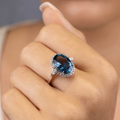  Inel Aur Alb 14K, London Topaz 6.70 Ct, Diamante 0. 65 Ct 2