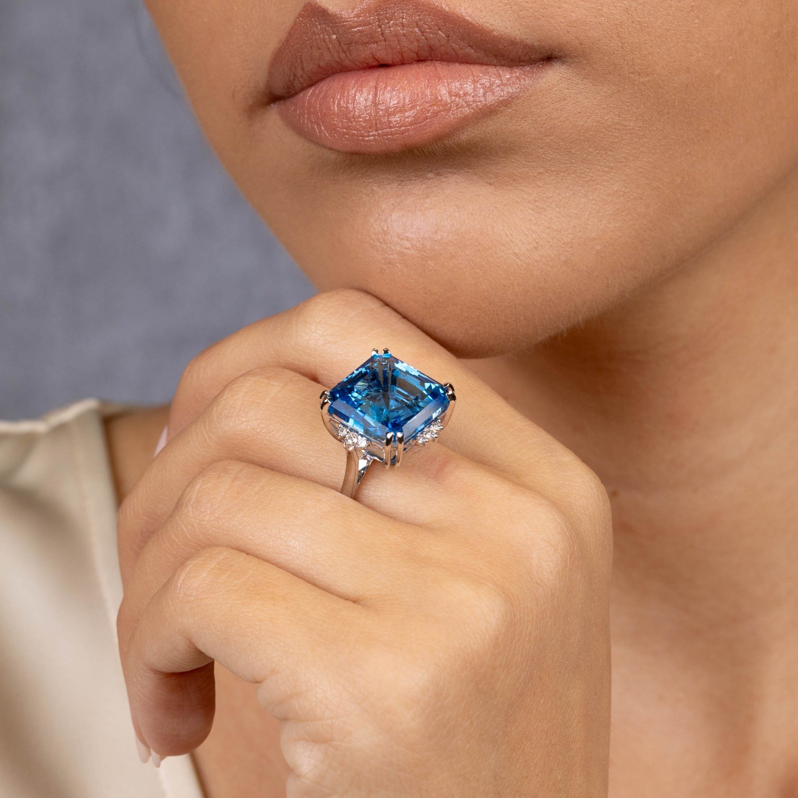  Inel Aur Alb 14K, Swiss Topaz 20.28 Ct, Diamante 0. 30 Ct 4