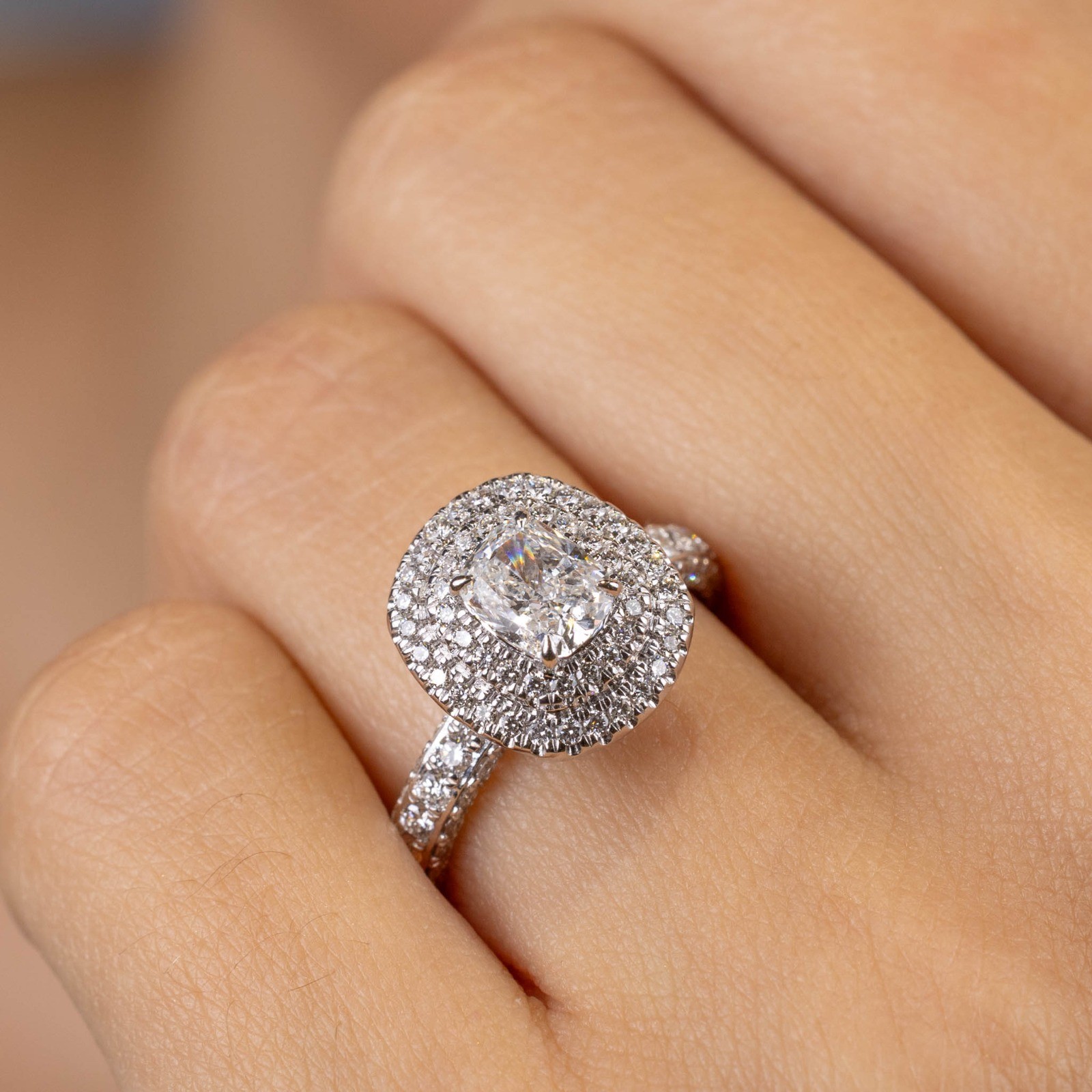  Inel Aur Alb 18k, Diamant Solitaire 1.00 Ct D/VS2, Diamante Laterale 1.08 Ct 4