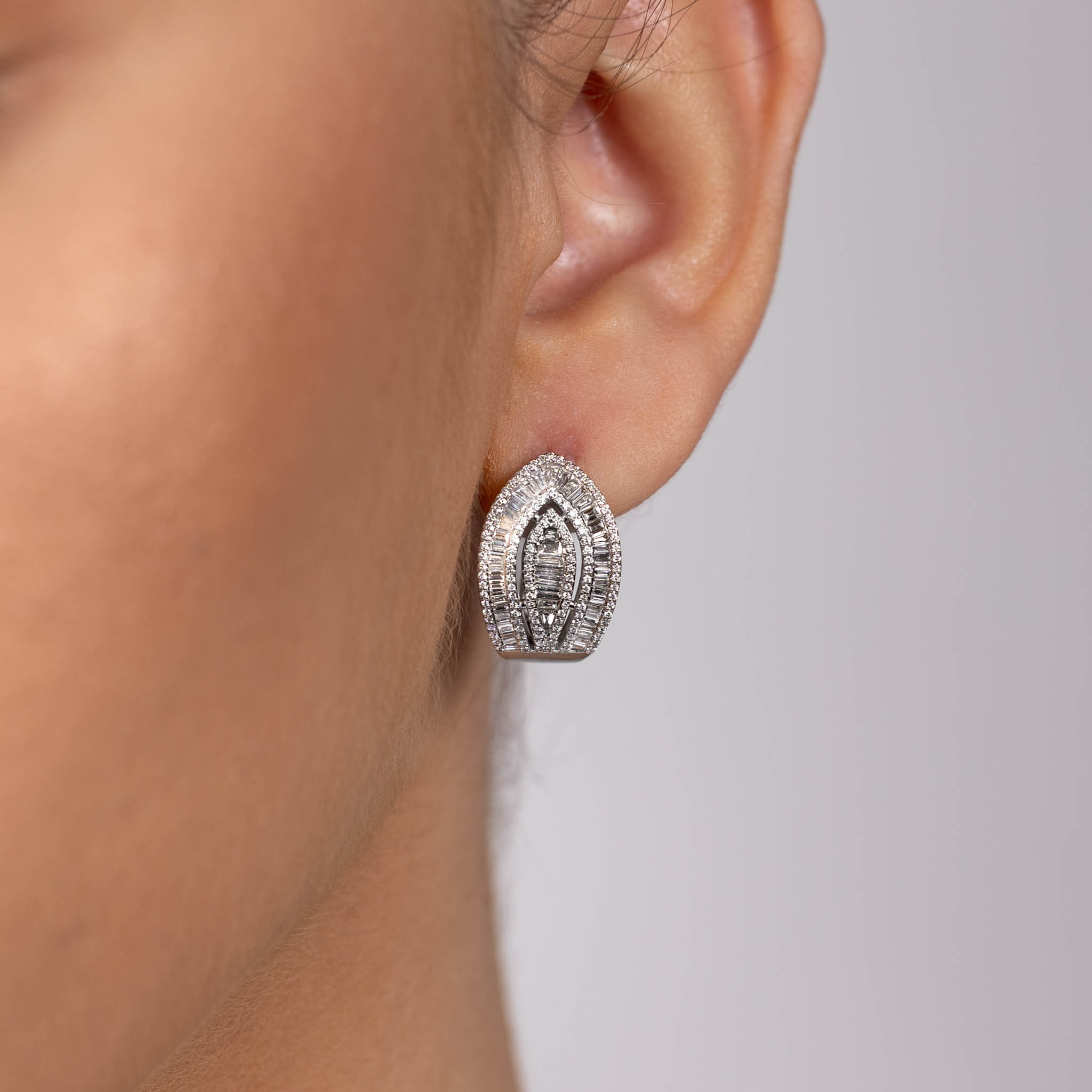  Cercei Aur Alb 14K, Diamante 2.50 Ct 2