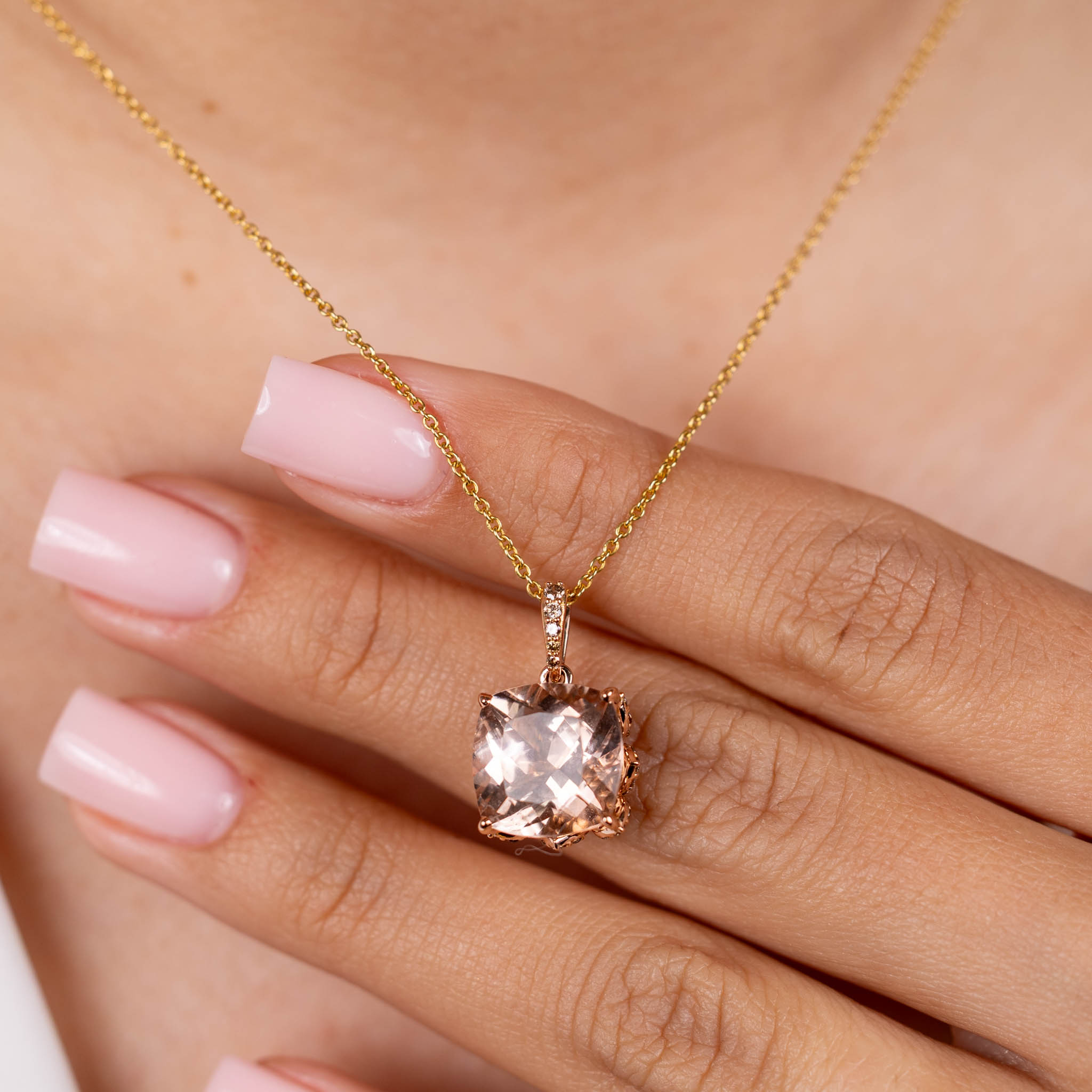  Pandantiv Aur Roz 18k, Morganit 6.20 Ct, Diamante Champagne 0.60 Ct 2