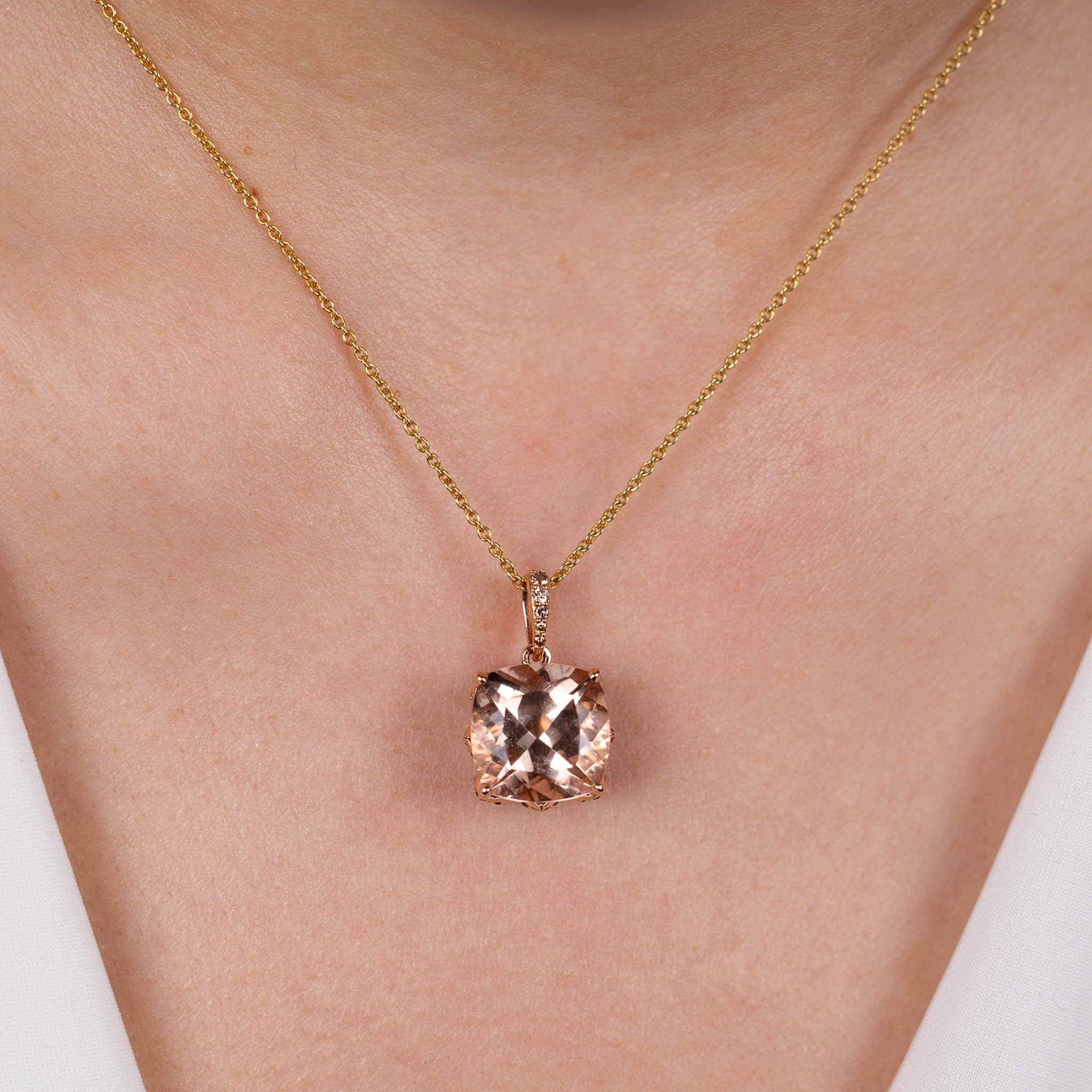  Pandantiv Aur Roz 18k, Morganit 6.20 Ct, Diamante Champagne 0.60 Ct 4