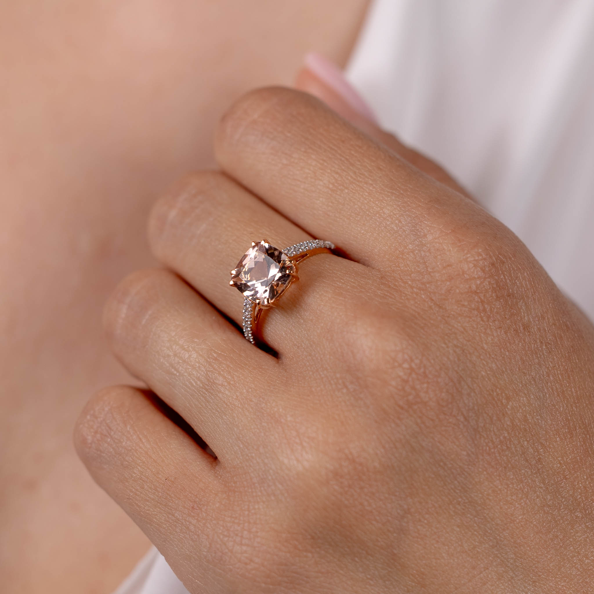  Inel Aur Roz 18k, Morganit 2.90 ct, Diamante 0.23 ct 2