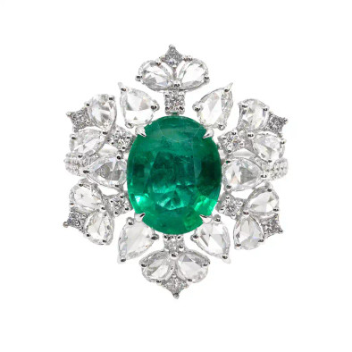 Inel Aur Alb 18k, Smarald 3.27 ct, Diamante 2.30 ct