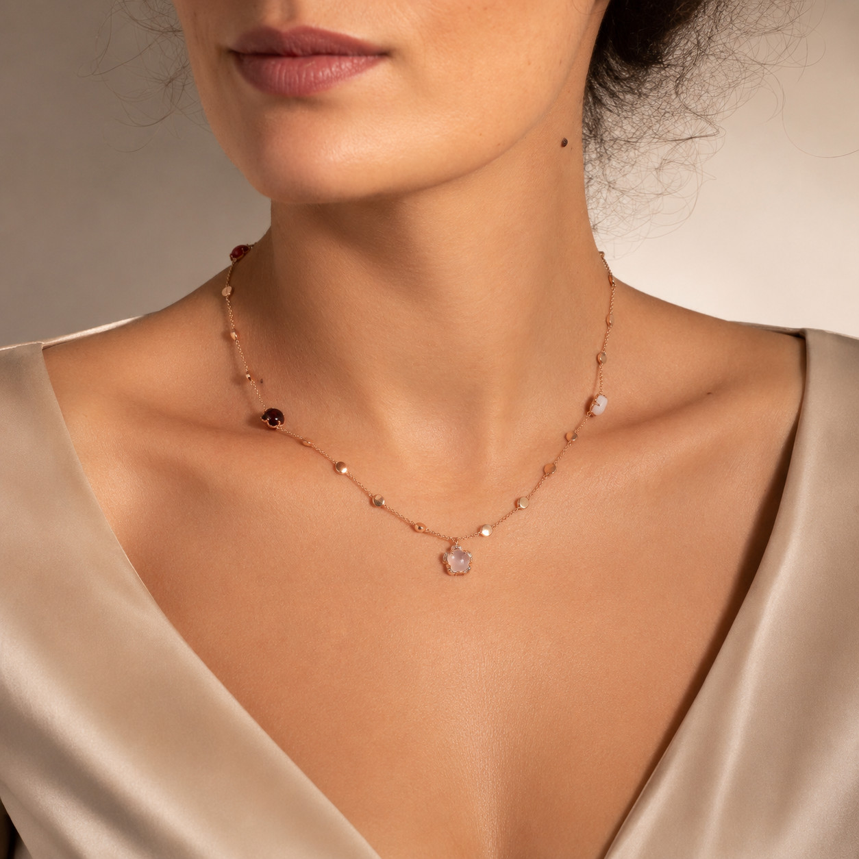 Colier Aur Roz 14k, Calcedonie 1.03 ct , Carneol 1.25 ct , Morganit 1.90 ct , Piatra Lunii 1.35 ct , Cuart Alb 1.39 ct , Diamante Naturale 0.06 ct ,
