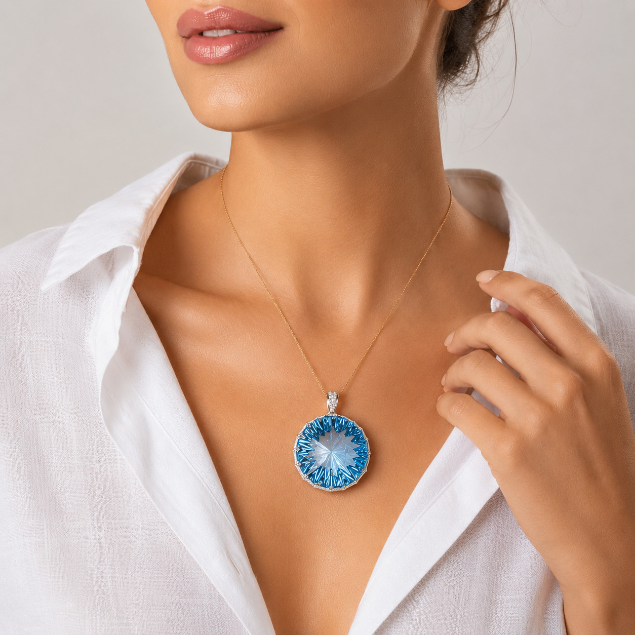 Pandantiv Aur Alb 14k, Swiss Topaz 102 Ct , Diamante Naturale 0.75 Ct FG/VS