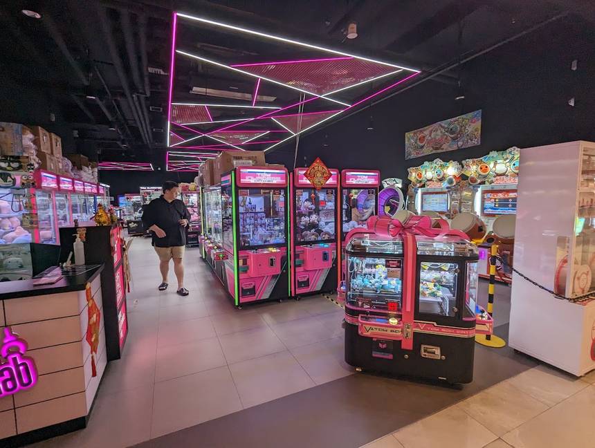 The Crane Lab at AMK Hub