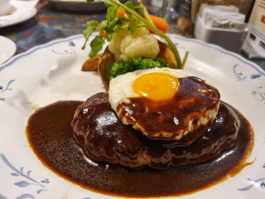 Ma Maison at Anchorpoint