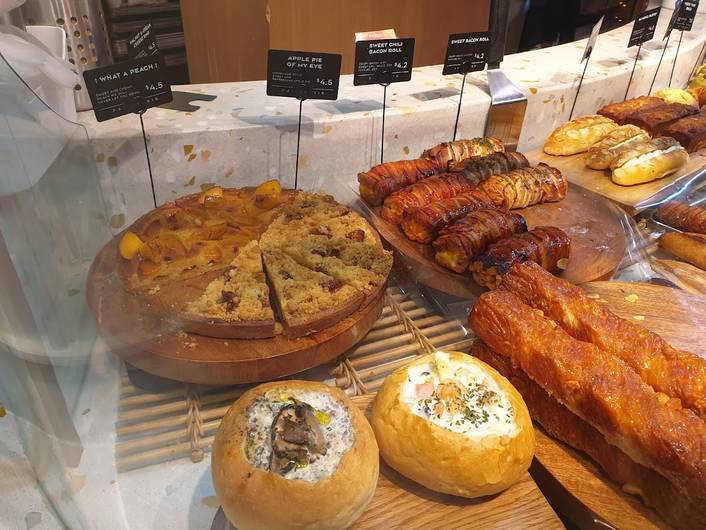 PARIS BAGUETTE Cafe at Bugis Junction