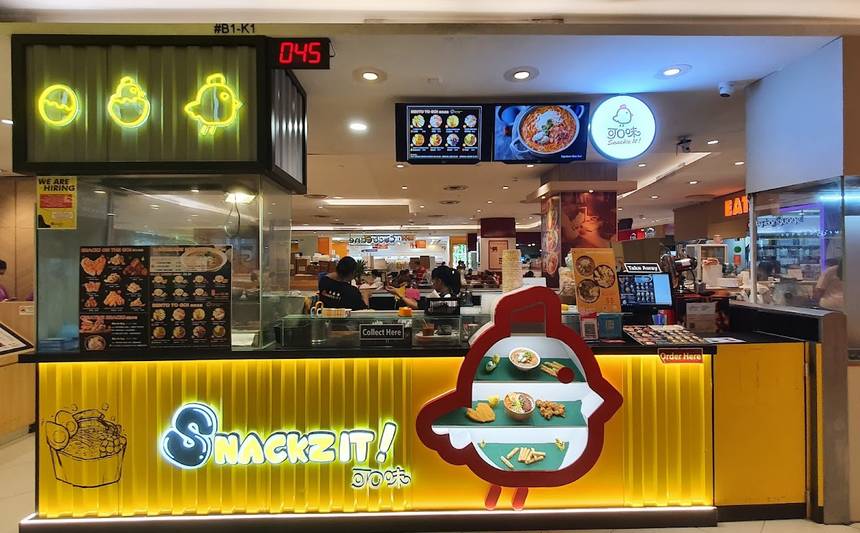 Red Lips Dino 可口味 at Bugis Junction