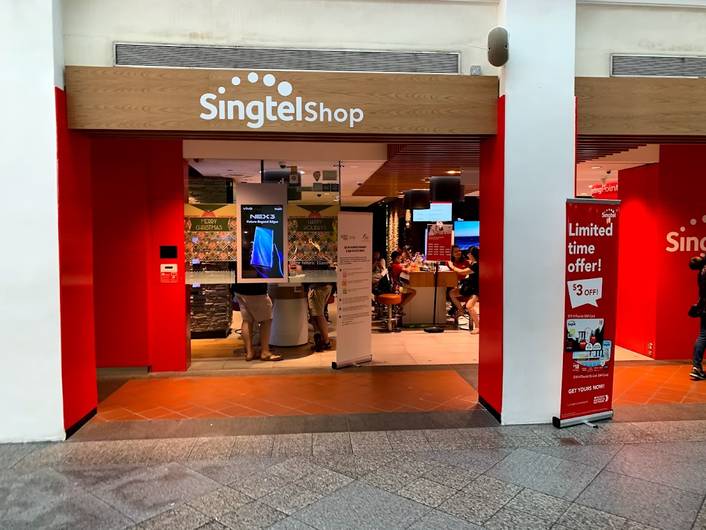 Singtel at Bugis Junction