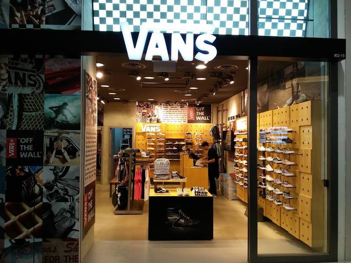 Vans at Bugis Junction