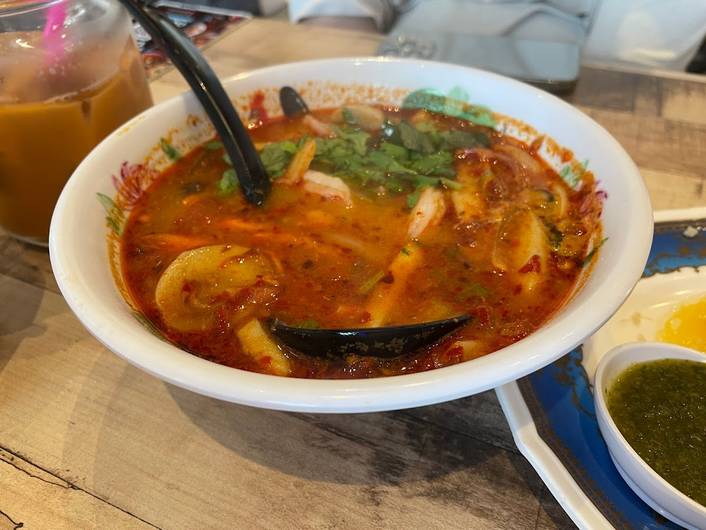 Pratunam Plus at Bugis+