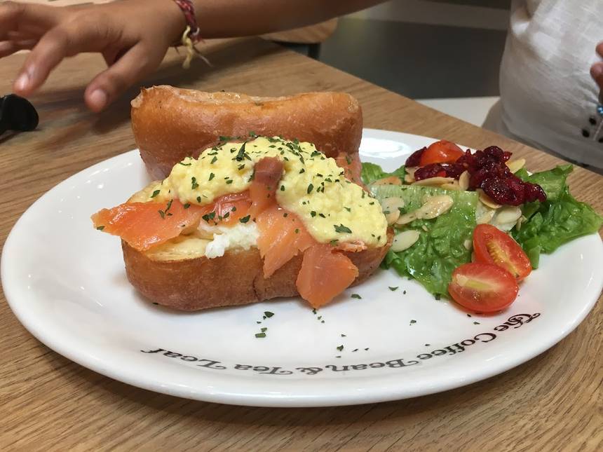 The Coffee Bean & Tea Leaf at Bugis+