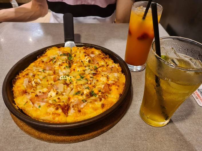 Pizza Hut at Causeway Point