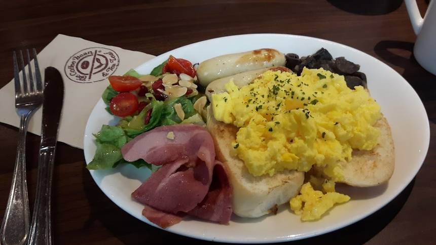 The Coffee Bean & Tea Leaf at Causeway Point