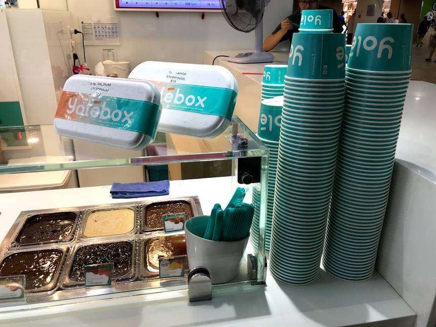 Yolé at Causeway Point