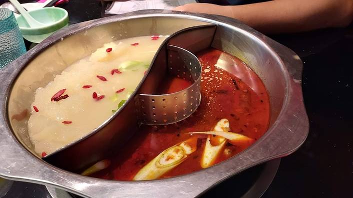 Shi Li Fang Hot Pot at Chinatown Point