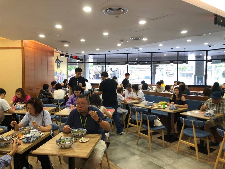 Tongue Tip Lanzhou Beef Noodles at Chinatown Point