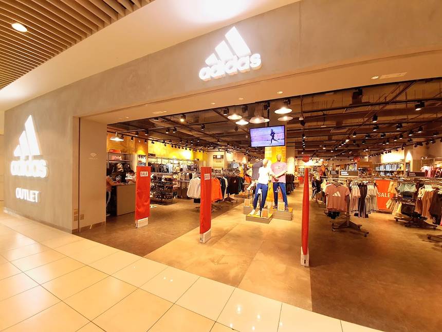 adidas Outlet at City Square Mall