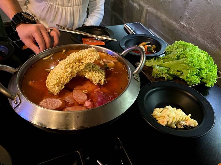 8 Korean BBQ at Clarke Quay Central