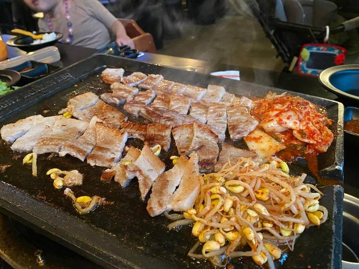 8 Korean BBQ at Clarke Quay Central